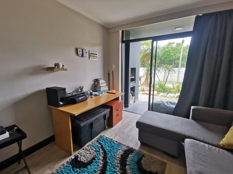 1 Bedroom Property for Sale in Walmer Eastern Cape